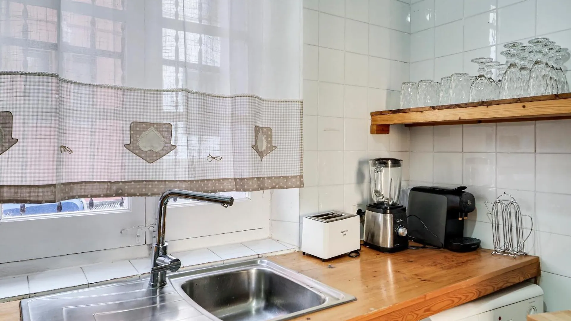 Holiday home Bonita Casa En Parc Guell Barcelona Villa