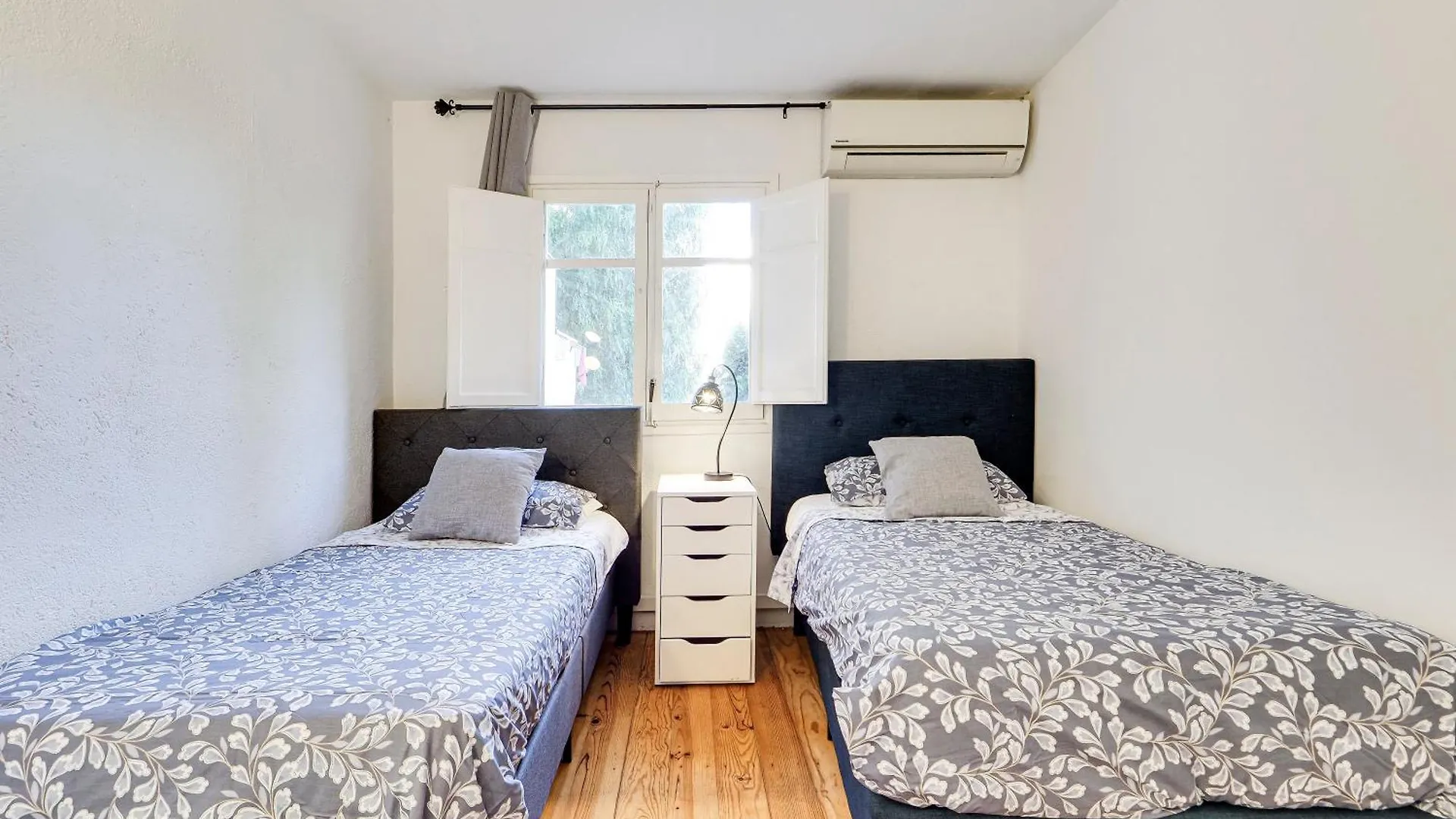 Holiday home Bonita Casa En Parc Guell Barcelona Villa